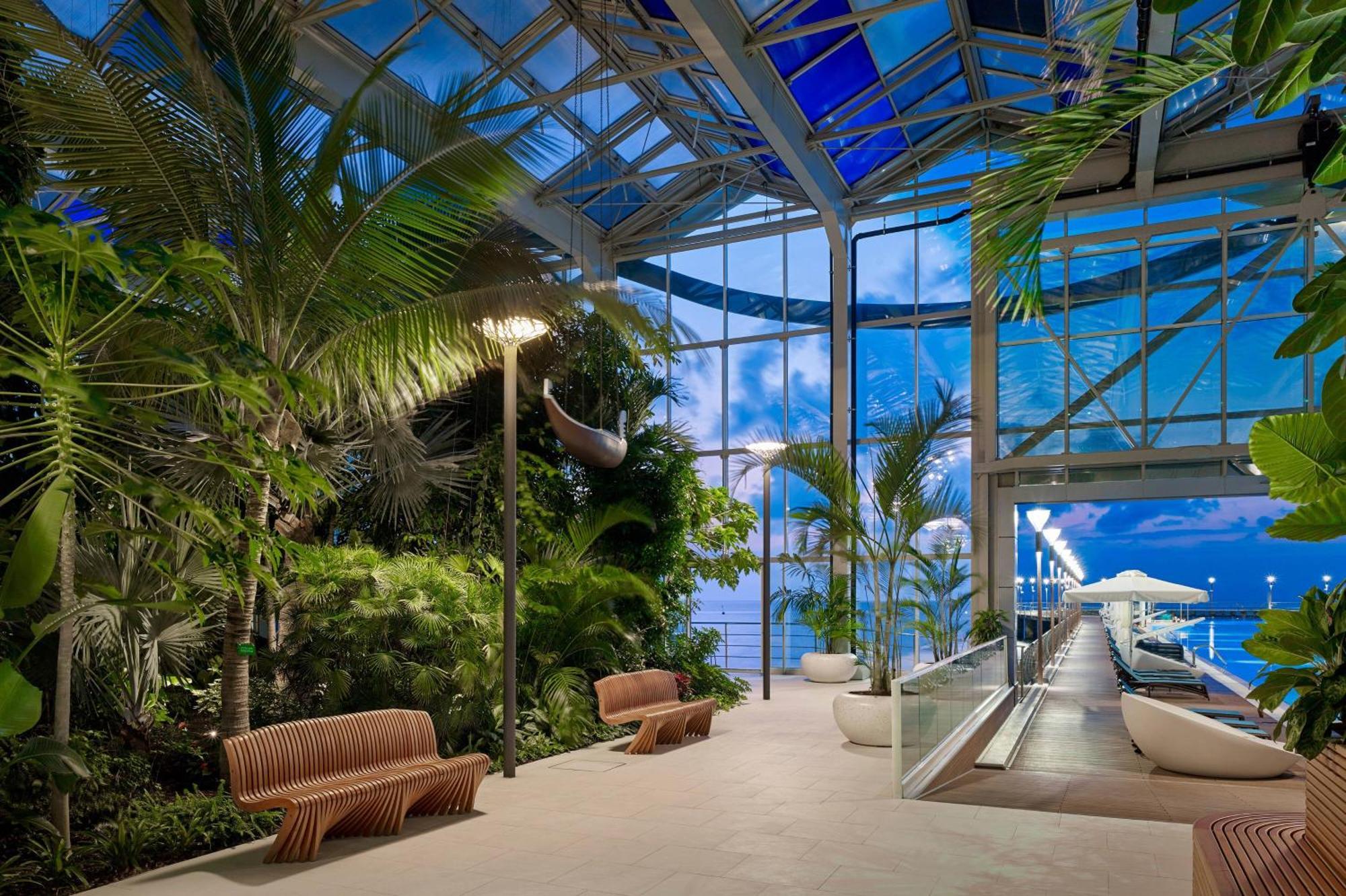 Paragraph Resort & Spa Shekvetili, Autograph Collection Exterior foto The interior of the terminal